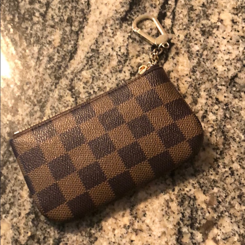 Money holder/ wallet keychain sold out everywhere!
